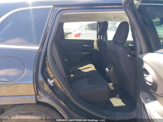 1C4PJLCX1KD143234 Jeep Cherokee Latitude