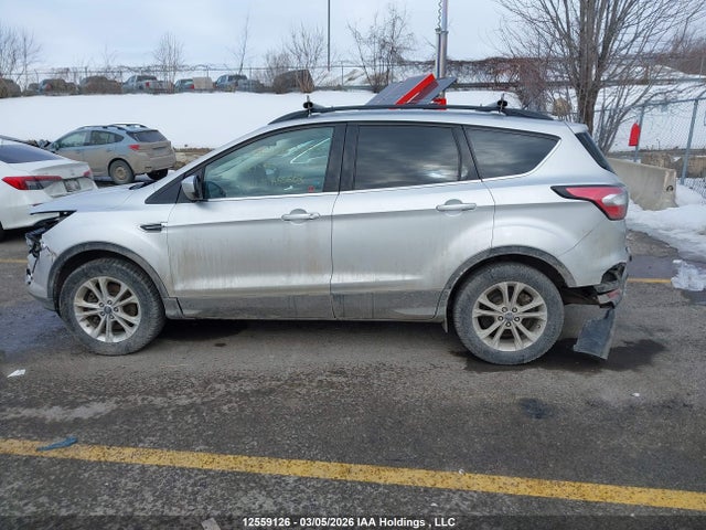 1FMCU9G9XHUA55503 Ford ESCAPE SE