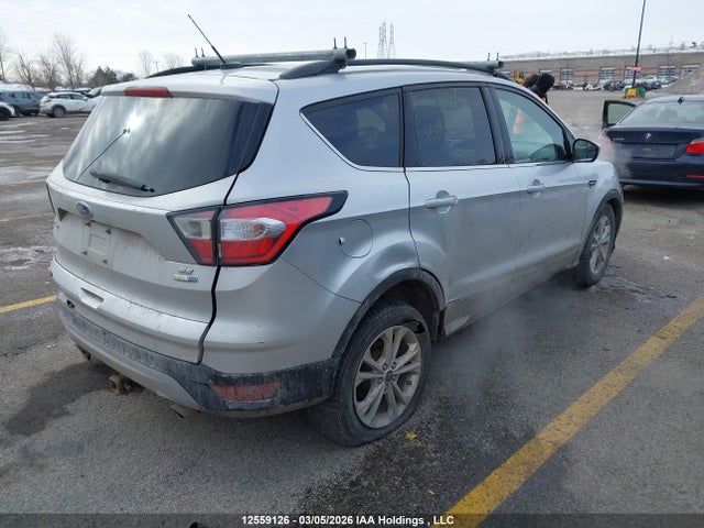 1FMCU9G9XHUA55503 Ford ESCAPE SE