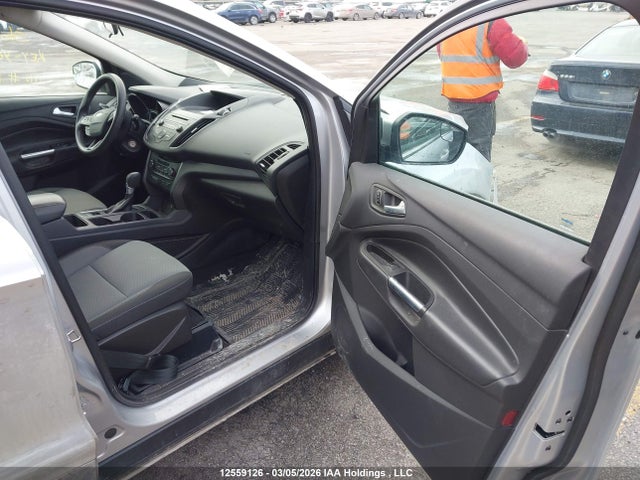 1FMCU9G9XHUA55503 Ford ESCAPE SE