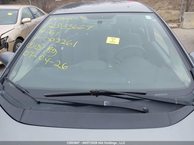 LUCGE8H53E3002261 Honda FIT LX