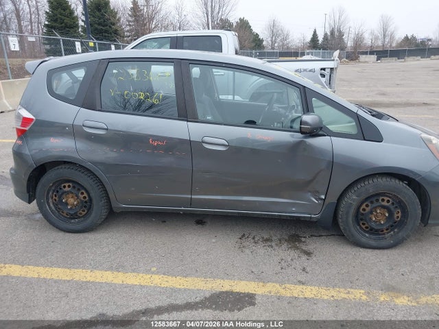 LUCGE8H53E3002261 Honda FIT LX