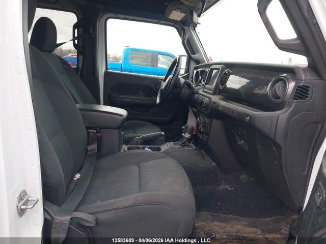 1C4HJXDG5MW570983 Jeep Wrangler Unlimited Sport Altitude