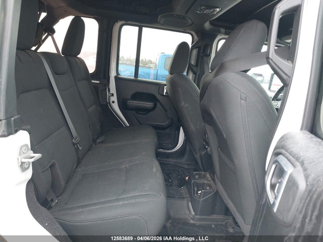 1C4HJXDG5MW570983 Jeep Wrangler Unlimited Sport Altitude