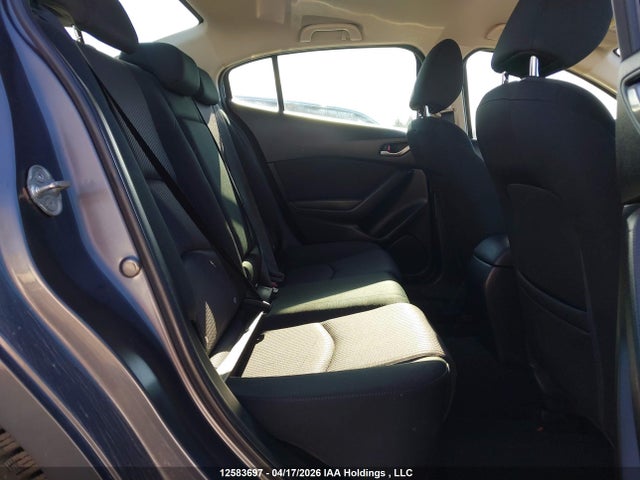 3MZBM1V72FM152776 Mazda MAZDA3