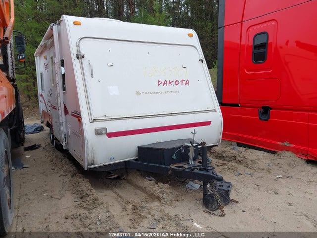 2002 Fleetwood Dakota მანქანა იყიდება აუქციონზე, vin: 2EA2C232326588093, აუქციონის ნომერი: 12583701