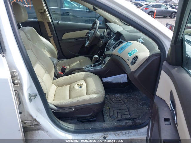 1G1P75SZ3E7407868 Chevrolet Cruze