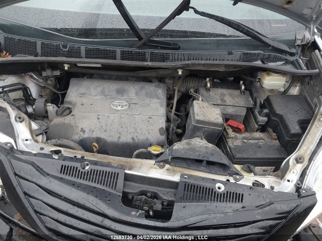 5TDZK3DC3FS548359 Toyota Sienna