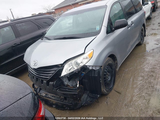 5TDZK3DC3FS548359 Toyota Sienna