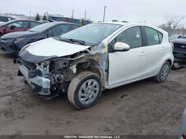 JTDKDTB31G1128516 Toyota Prius C Technology