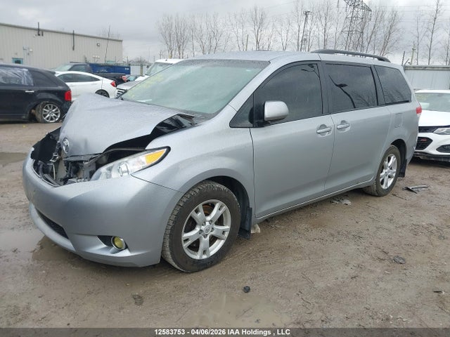 Продаж на аукціоні авто 2011 Toyota Sienna Le, vin: 5TDJK3DC8BS029623, номер лоту: 12583753