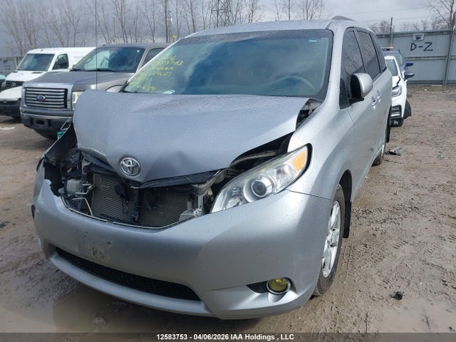 Продаж на аукціоні авто 2011 Toyota Sienna Le, vin: 5TDJK3DC8BS029623, номер лоту: 12583753