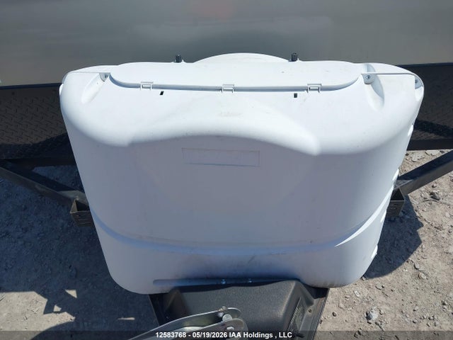 12583768 :رقم المزاد ، 4X4CPR611HD300092 vin ، 2017 Rockwood Trailer مزاد بيع