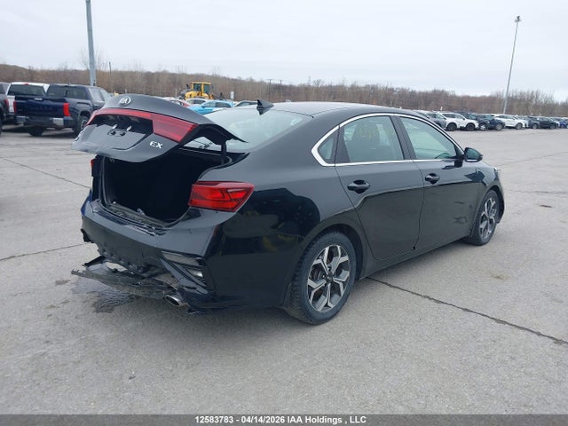12583783 :رقم المزاد ، 3KPF54AD4ME391610 vin ، 2021 Kia Forte Ex مزاد بيع
