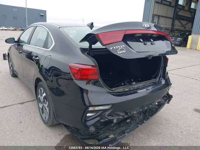 12583783 :رقم المزاد ، 3KPF54AD4ME391610 vin ، 2021 Kia Forte Ex مزاد بيع