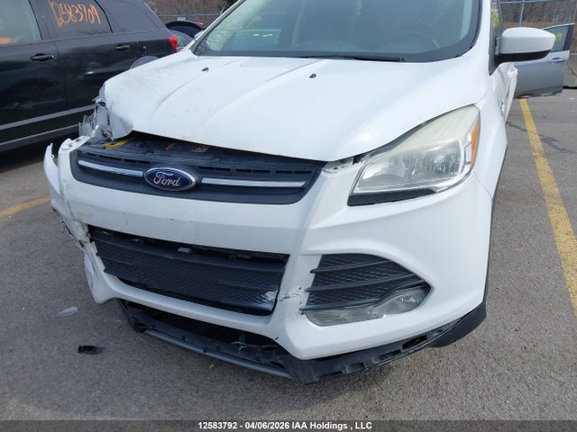 1FMCU9GX6FUA69233 Ford Escape