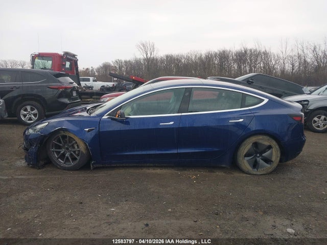 Продаж на аукціоні авто 2018 Tesla Model 3, vin: 5YJ3E1EA1JF022680, номер лоту: 12583797