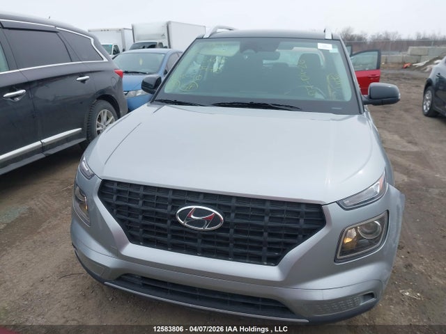 KMHRC8A33RU300770 Hyundai Venue