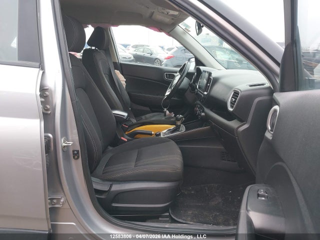 KMHRC8A33RU300770 Hyundai Venue