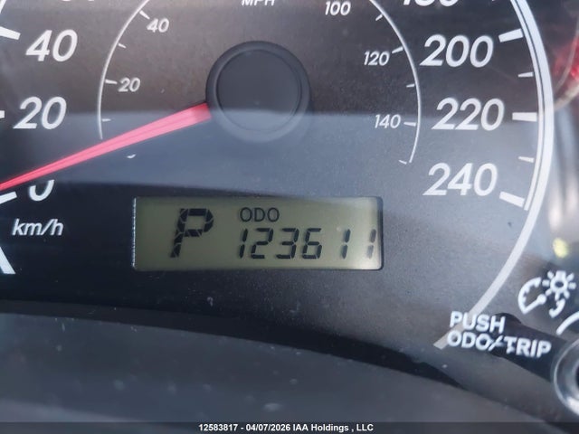 2013 Toyota Corolla Ce მანქანა იყიდება აუქციონზე, vin: 2T1BU4EEXDC005856, აუქციონის ნომერი: 12583817