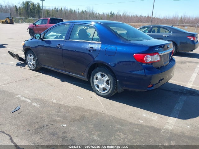 2013 Toyota Corolla Ce მანქანა იყიდება აუქციონზე, vin: 2T1BU4EEXDC005856, აუქციონის ნომერი: 12583817