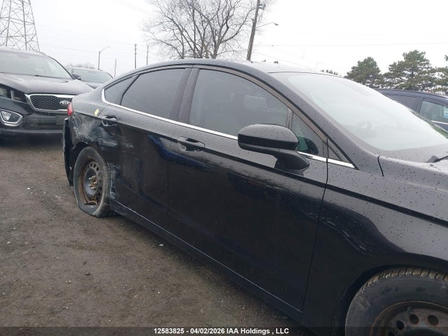 12583825 :رقم المزاد ، 3FA6P0HD9LR231227 vin ، 2020 Ford Fusion Se مزاد بيع