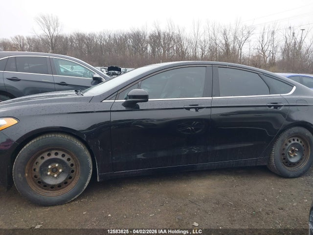 12583825 :رقم المزاد ، 3FA6P0HD9LR231227 vin ، 2020 Ford Fusion Se مزاد بيع