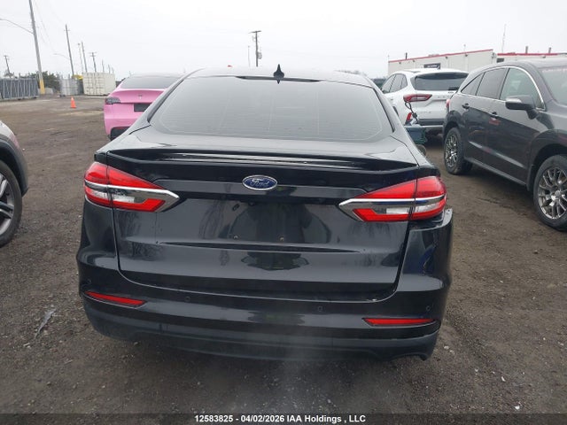 12583825 :رقم المزاد ، 3FA6P0HD9LR231227 vin ، 2020 Ford Fusion Se مزاد بيع