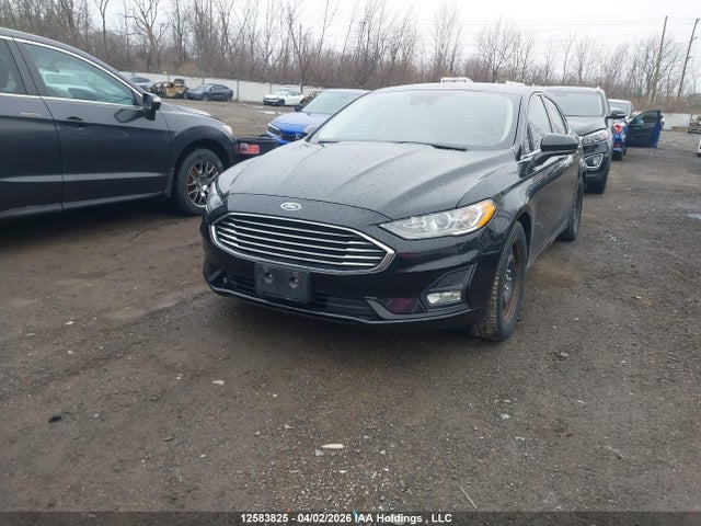 12583825 :رقم المزاد ، 3FA6P0HD9LR231227 vin ، 2020 Ford Fusion Se مزاد بيع