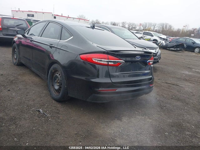 12583825 :رقم المزاد ، 3FA6P0HD9LR231227 vin ، 2020 Ford Fusion Se مزاد بيع