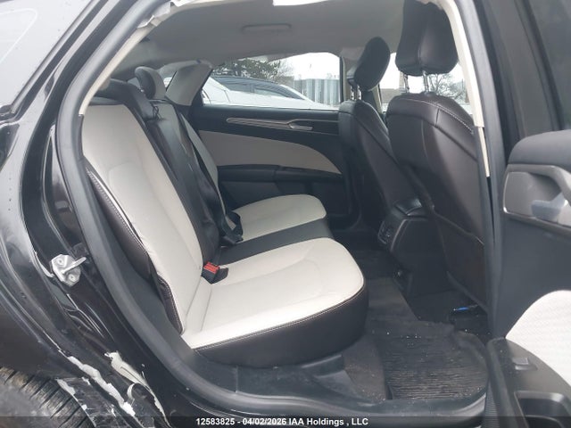 12583825 :رقم المزاد ، 3FA6P0HD9LR231227 vin ، 2020 Ford Fusion Se مزاد بيع