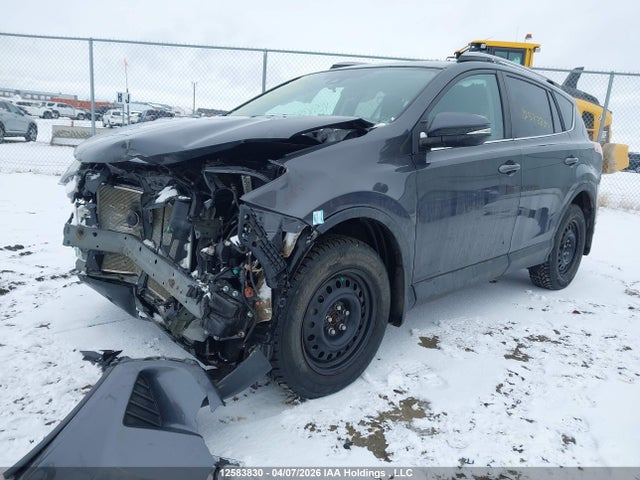 12583830 :رقم المزاد ، 2T3BFREV3JW844191 vin ، 2018 Toyota Rav4 Le مزاد بيع
