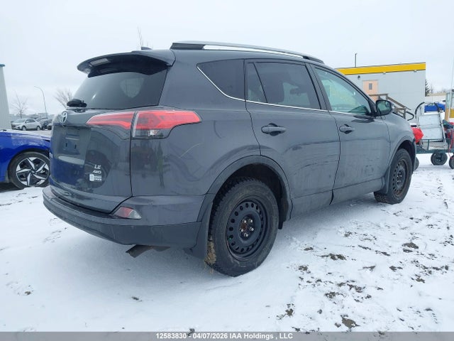 12583830 :رقم المزاد ، 2T3BFREV3JW844191 vin ، 2018 Toyota Rav4 Le مزاد بيع