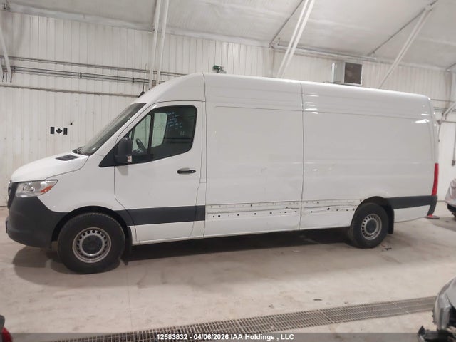 W1Y4KCHY8RP684867 Mercedes-Benz Sprinter 2500