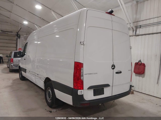 W1Y4KCHY8RP684867 Mercedes-Benz Sprinter 2500