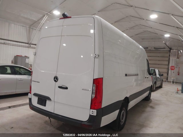 W1Y4KCHY8RP684867 Mercedes-Benz Sprinter 2500
