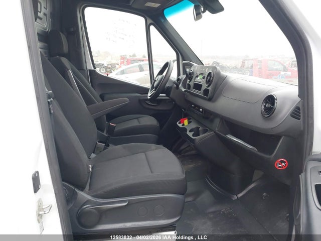 W1Y4KCHY8RP684867 Mercedes-Benz Sprinter 2500