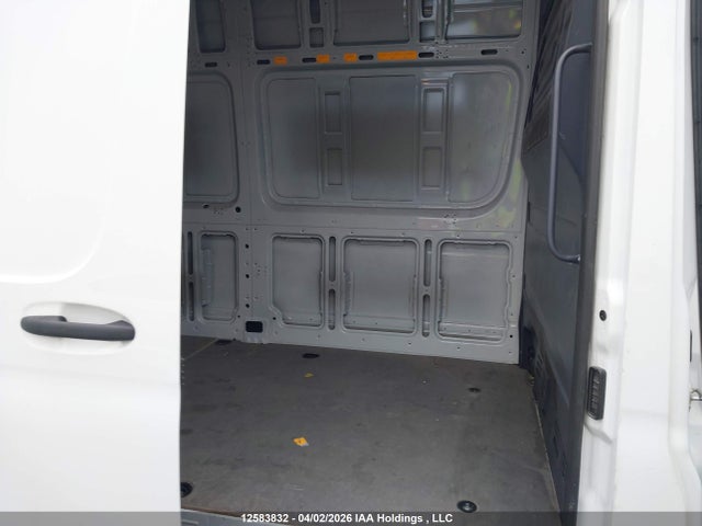 W1Y4KCHY8RP684867 Mercedes-Benz Sprinter 2500