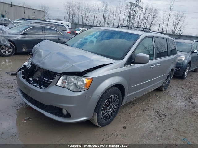 12583843 :رقم المزاد ، 2C4RDGDG1FR603291 vin ، 2015 Dodge Grand Caravan Crew مزاد بيع