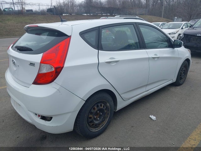 KMHCT5AE8HU342212 Hyundai Accent
