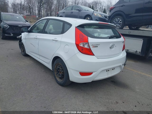 KMHCT5AE8HU342212 Hyundai Accent