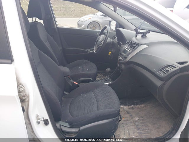 KMHCT5AE8HU342212 Hyundai Accent