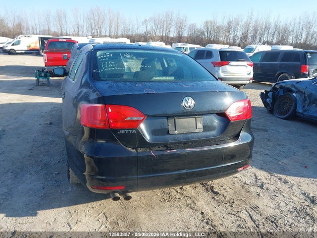 12583857 :رقم المزاد ، 3VWDK7AJXBM364712 vin ، 2011 Volkswagen Jetta مزاد بيع