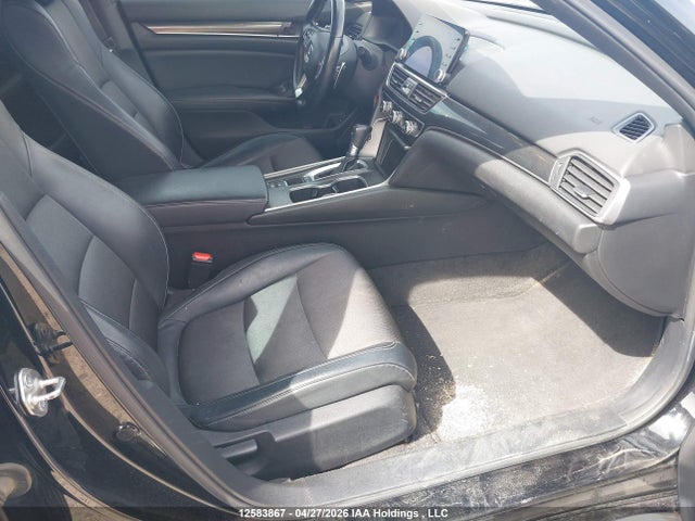 1HGCV1F33JA800570 Honda Accord Sport