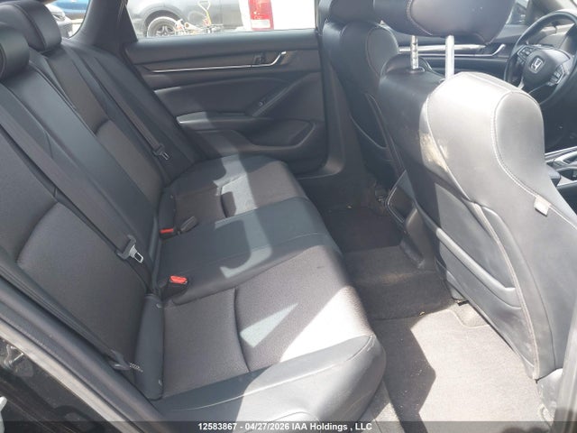 1HGCV1F33JA800570 Honda Accord Sport