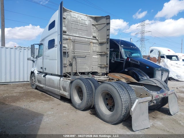 Volvo VNL 2020 4V4NC9EH5LN254640 Image 3
