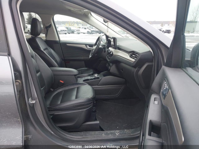 1FMCU9H63MUA03905 Ford ESCAPE SEL