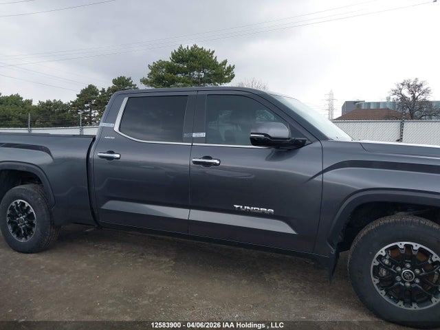 2024 Toyota Tundra Crewmax Limited მანქანა იყიდება აუქციონზე, vin: 5TFJA5ECXRX035425, აუქციონის ნომერი: 12583900