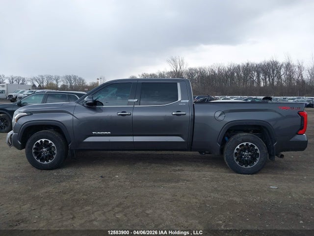 2024 Toyota Tundra Crewmax Limited მანქანა იყიდება აუქციონზე, vin: 5TFJA5ECXRX035425, აუქციონის ნომერი: 12583900