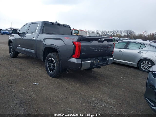 2024 Toyota Tundra Crewmax Limited მანქანა იყიდება აუქციონზე, vin: 5TFJA5ECXRX035425, აუქციონის ნომერი: 12583900